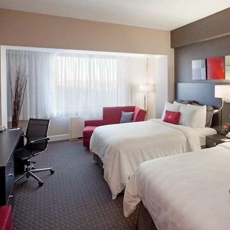Armon Plaza Montreal Airpt, Trademark Collection By Wyndham Εξωτερικό φωτογραφία