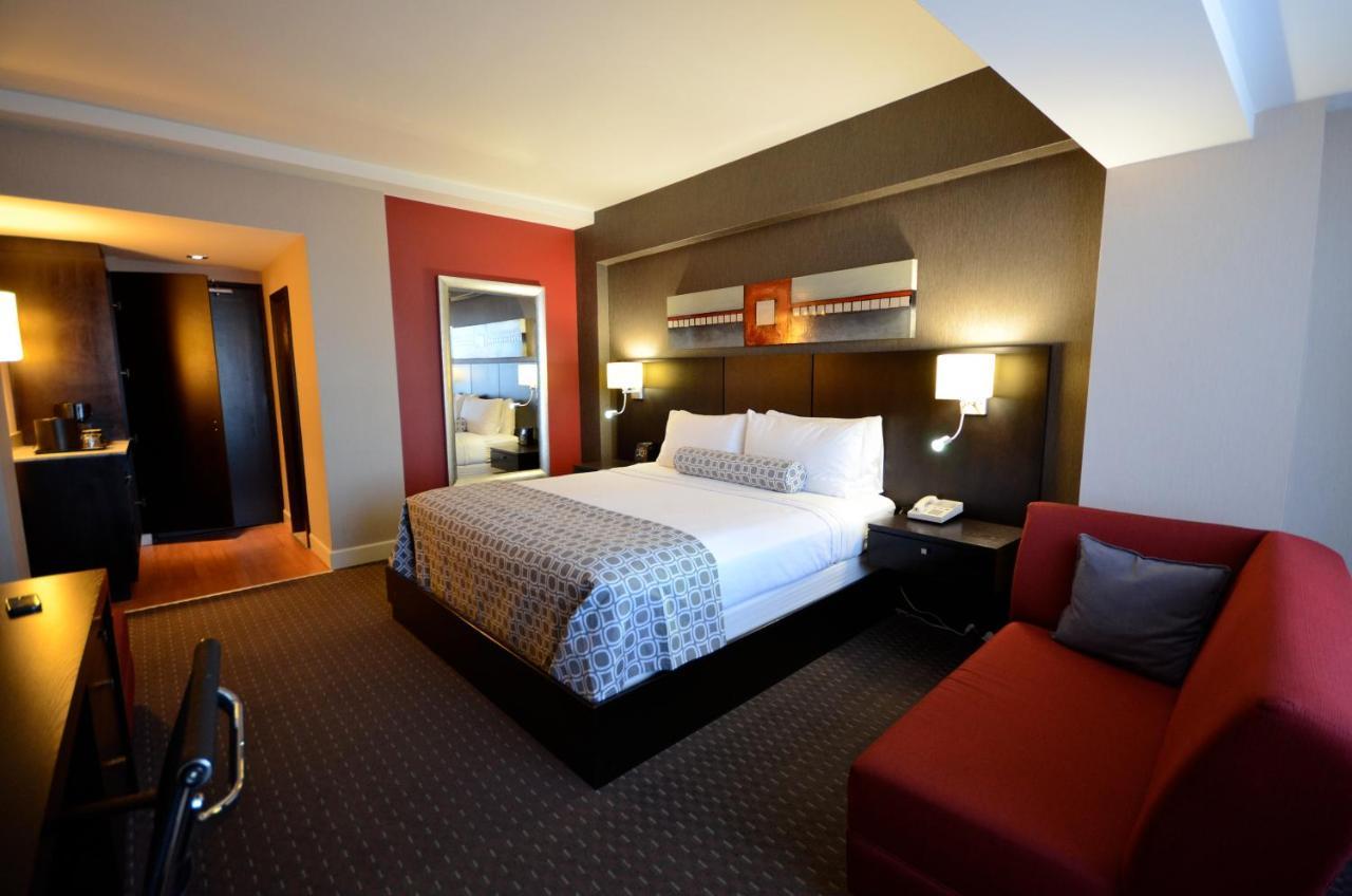 Armon Plaza Montreal Airpt, Trademark Collection By Wyndham Εξωτερικό φωτογραφία