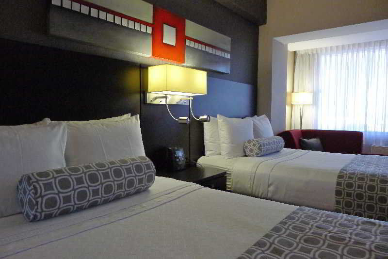 Armon Plaza Montreal Airpt, Trademark Collection By Wyndham Εξωτερικό φωτογραφία