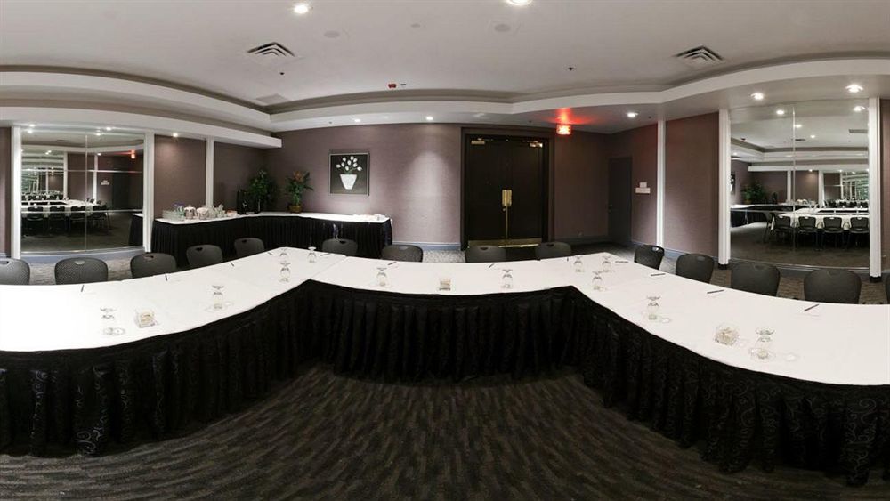 Armon Plaza Montreal Airpt, Trademark Collection By Wyndham Εξωτερικό φωτογραφία
